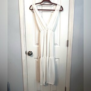 Women’s Ivory V-Neck Maxi Dress